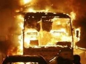Έβαλαν Φωτιά Σε Φορτηγό Σήμερα Το Πρωί Στη Λάρισα