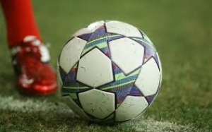 Θρήνος Για Τον Θάνατο Ποδοσφαιριστή Μέσα Στο Γήπεδο Στην Κοζάνη