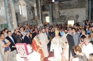 Ο Μάξιμος Καταγγέλει Βανδαλισμούς Χριστιανικών Εκκλησιών Στα Γυρίσματα Τουρκικών Σήριαλ!