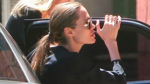 ΣΚΙΑΧΤΡΟ Έγινε Πάλι Η Angelina Jolie! Πάσχει Από Νευρική Ανορεξία;